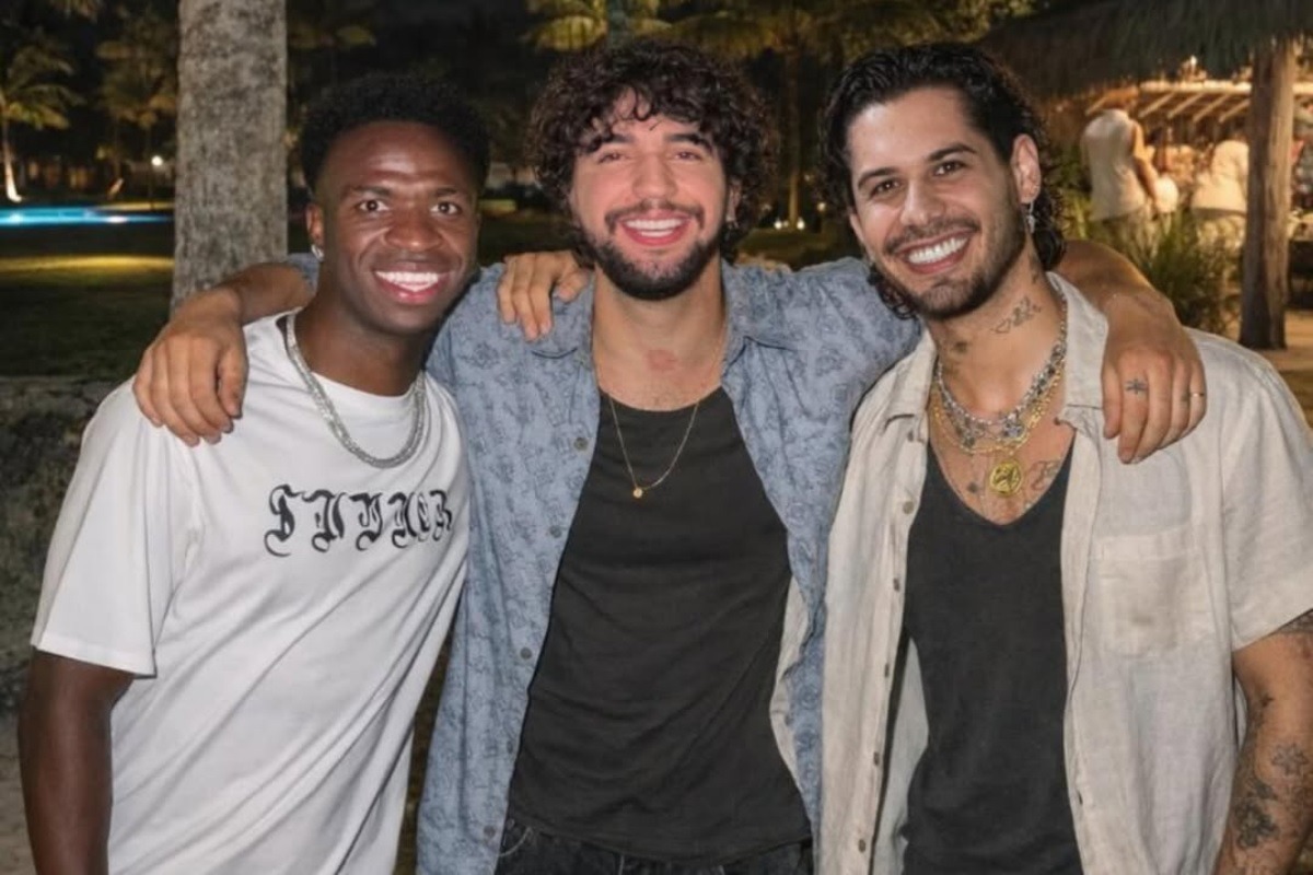 Após polêmica, Nattan posta foto com Vini Jr e Zé Felipe: “Paz”