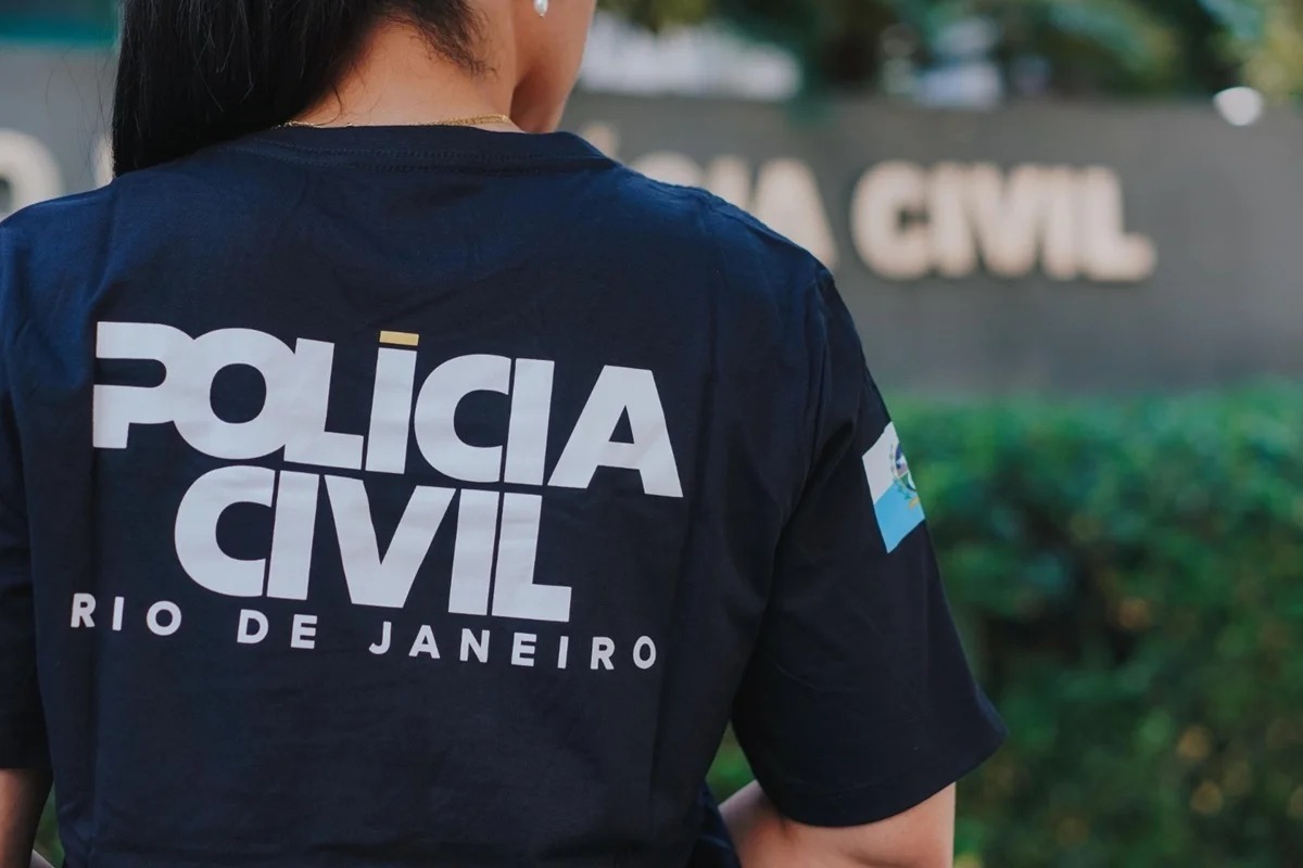 Pai é preso após mãe achar anotações de filha de 10 anos sobre abusos