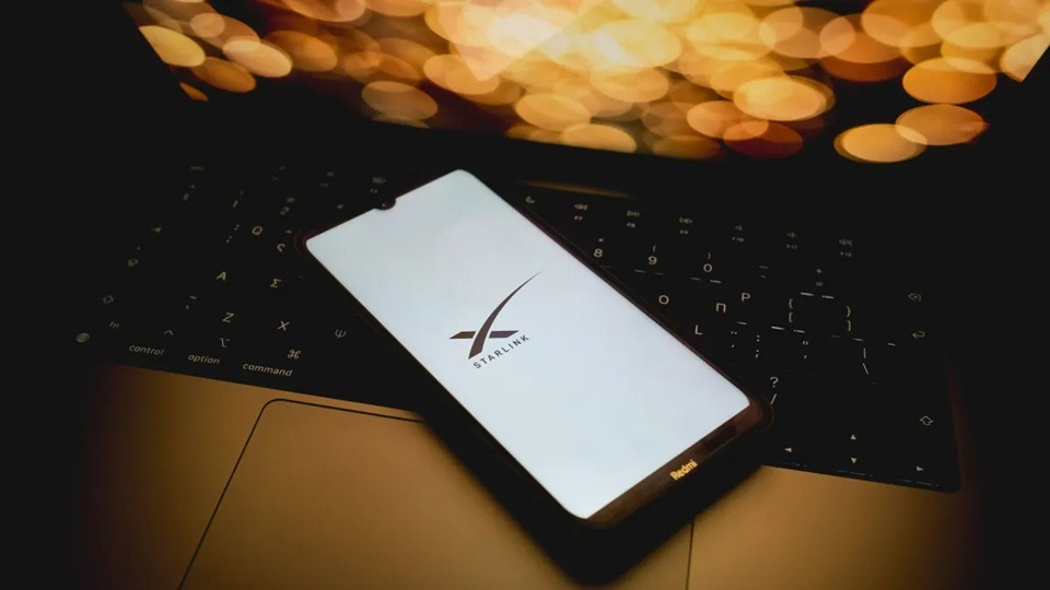 Starlink, de Elon Musk, diz que está fornecendo internet gratuita à Venezuela