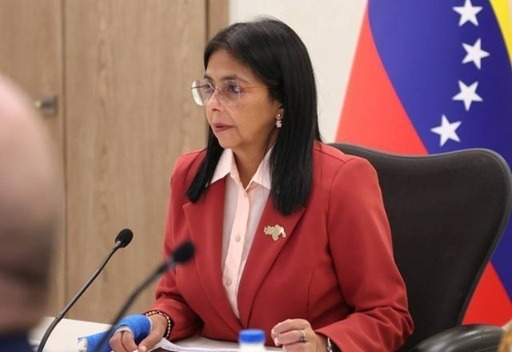 Presidente interina da Venezuela fala em trabalhar "junto" com os EUA