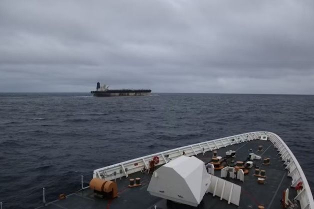 EUA apreendem petroleiro de bandeira russa ligado à Venezuela