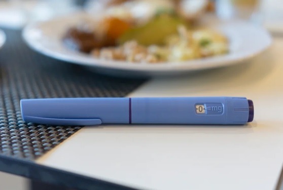 Uso de Ozempic e Wegovy reduz gastos com comida nos EUA, aponta estudo