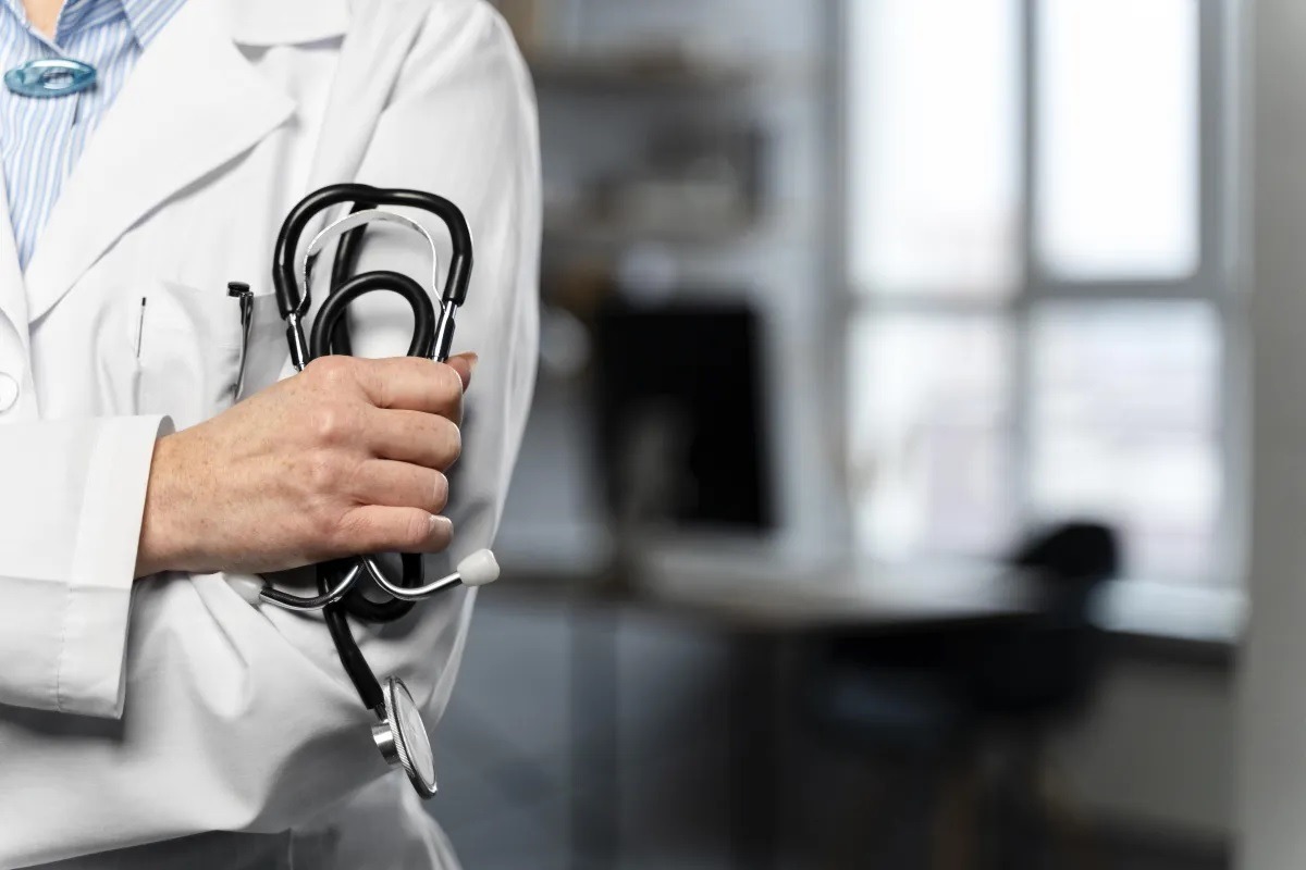 MEC diz que 30% dos cursos de medicina vão ser punidos por avaliação ruim