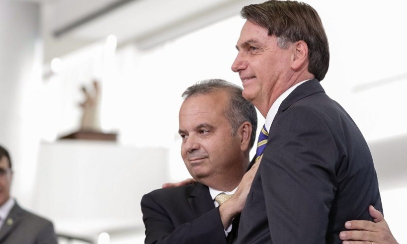 Após autorização para ver Tarcísio, Bolsonaro quer visita de Rogério Marinho