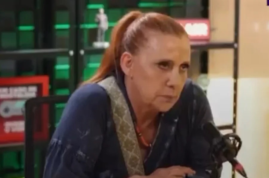 Rita Cadillac se irrita e abandona podcast após pergunta “proibida”