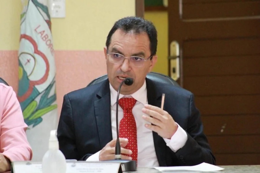Veja quem é o deputado do PT que esfregou o pênis em mulher