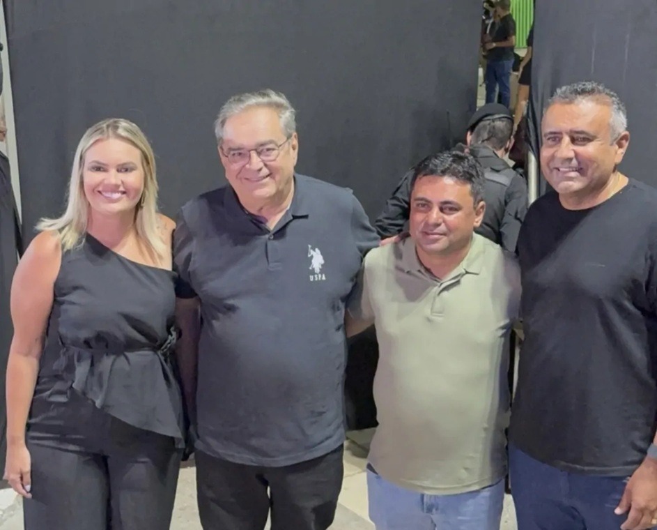 Álvaro Dias avalia Babá Pereira como nome forte para a vice