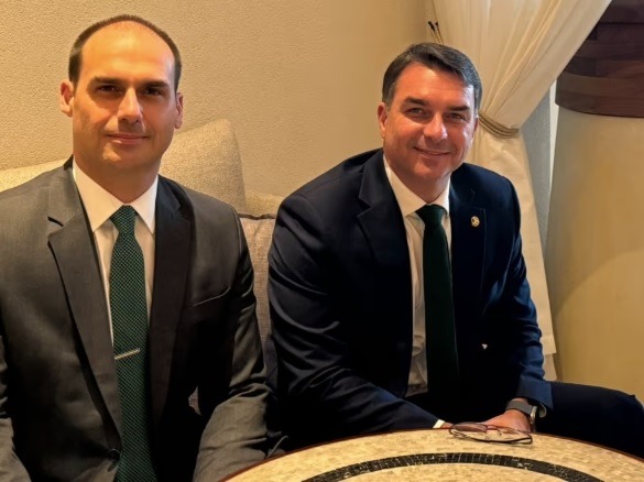 Eduardo Bolsonaro cobra aliados e exige lealdade ao projeto de Flávio