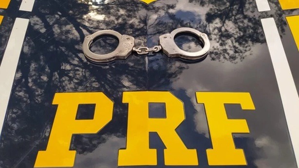 Homem é preso em Caicó após furtar veículo na PB e fugir de abordagem da PRF