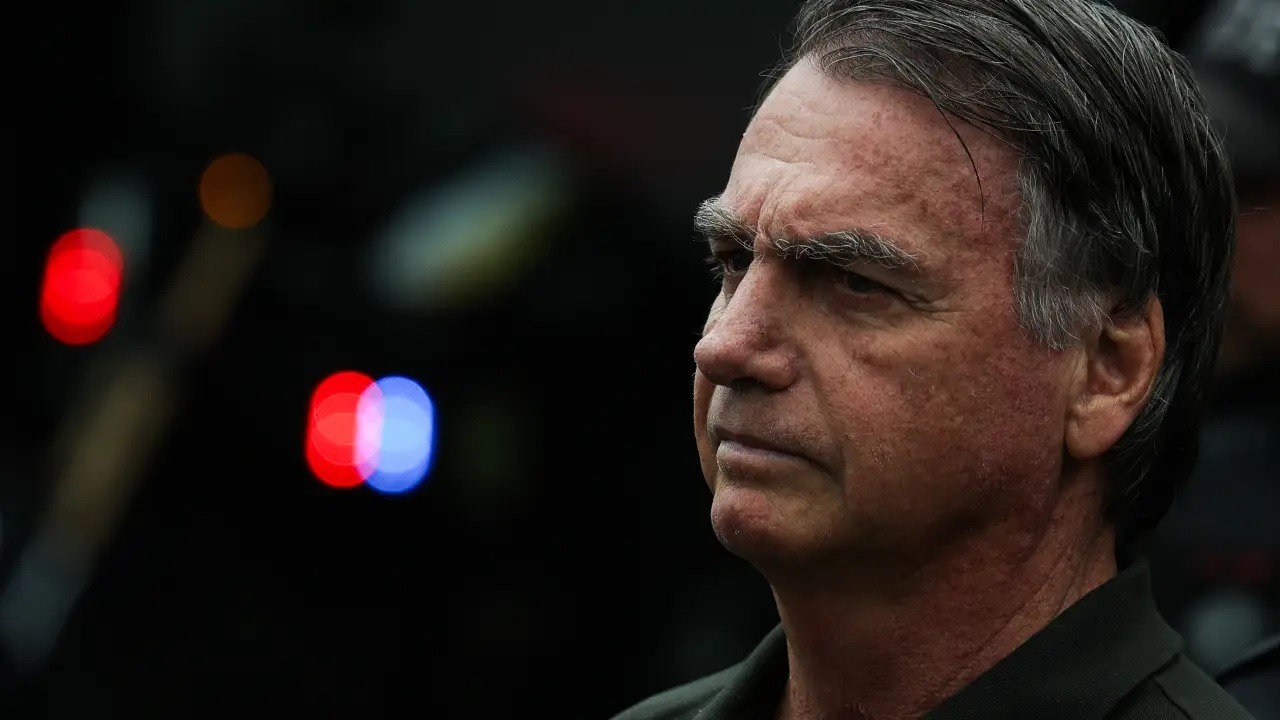 MPF arquiva mais uma investigação contra Bolsonaro por genocídio na pandemia e corrupção 