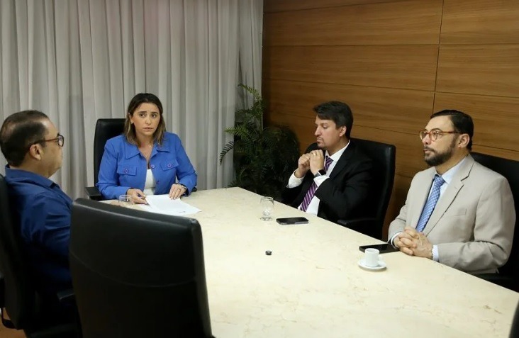 Comissão emite parecer contrário à cassação da vereadora Brisa Bracchi por 2 votos a 1; plenário da Câmara decide em...