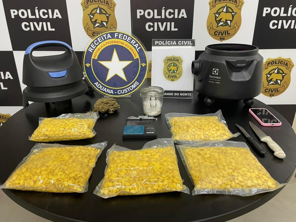 Apreensão recorde: encomenda com mais de 5 mil comprimidos de ecstasy é apreendida em Natal