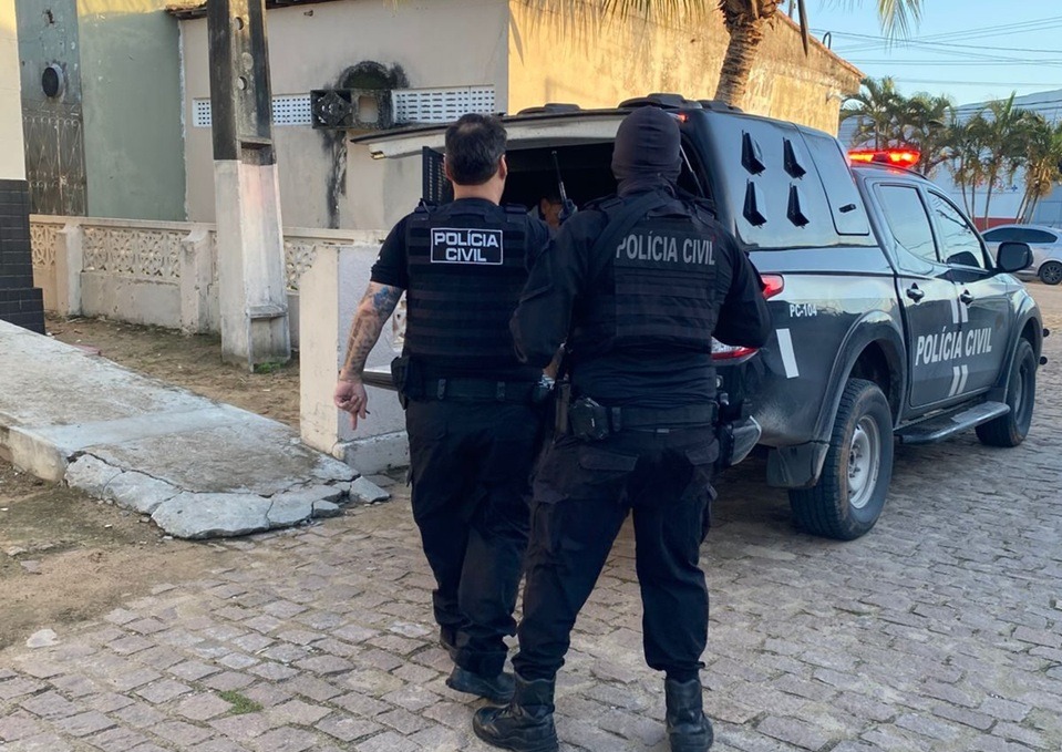 Seis pessoas são presas em operação da Polícia contra facção criminosa em Goianinha
