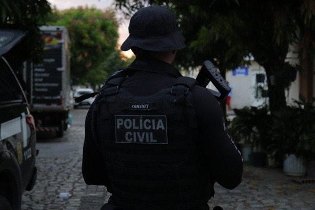 Pastor evangélico é preso suspeito de estuprar criança por mais de 10 anos em Parnamirim