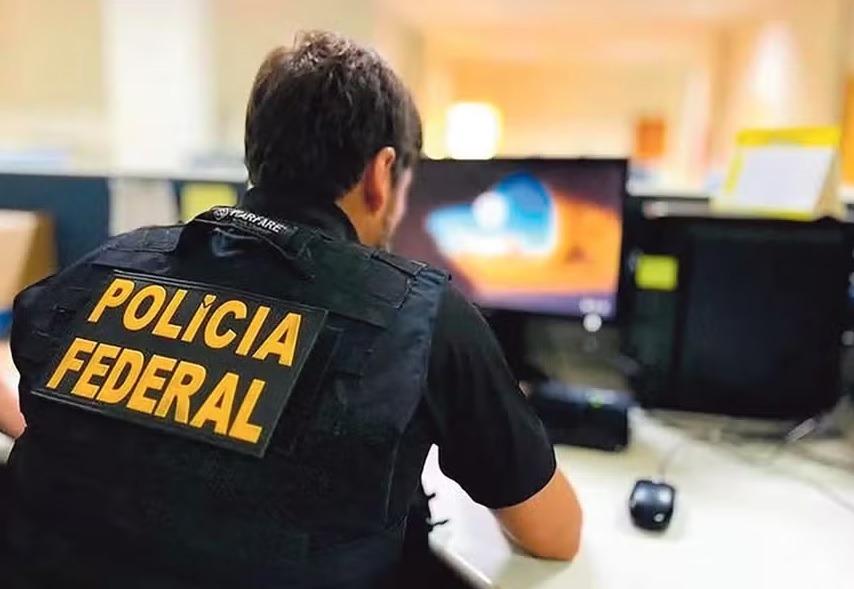Peritos criminais afirmam que programas usados pela PF para acessar conteúdo de celular permitem rastrear mensagens apagadas