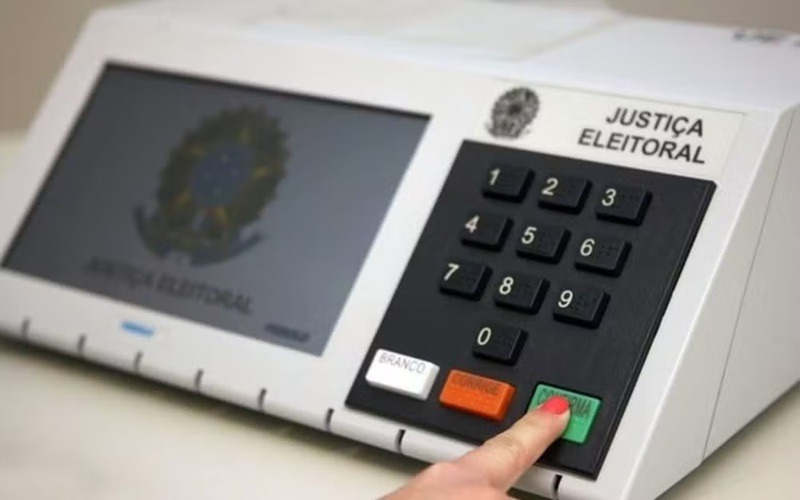 TRE instala postos em shoppings para regularizar eleitores; prazo é até 6 de maio