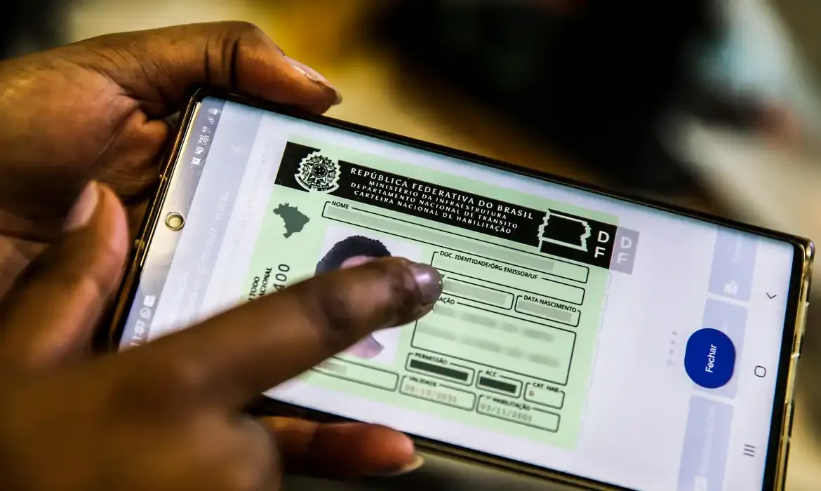 De 18 para 16 anos: Câmara vai debater redução da idade para primeira habilitação