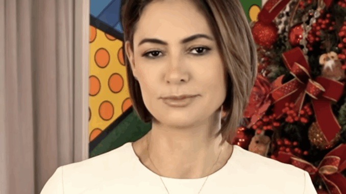 Jornalistas vão à polícia reclamar de postagem de Michelle Bolsonaro