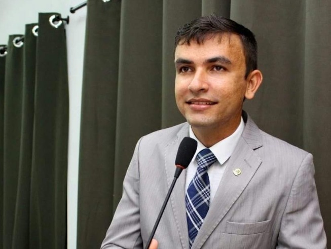 Em mais uma ação, TRE/RN afasta cassação do prefeito de Lajes, Felipe Menezes