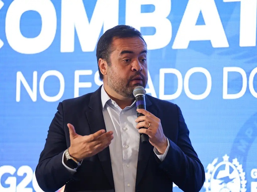 Por 5 a 2, TSE torna Cláudio Castro inelegível até 2030