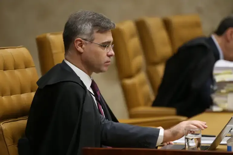 CPMI do INSS: STF tem maioria para derrubar decisão de Mendonça que ordenou prorrogação da comissão