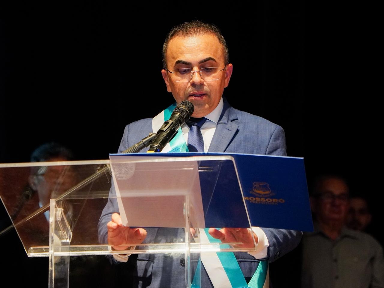 Marcos Medeiros toma posse como prefeito de Mossoró
