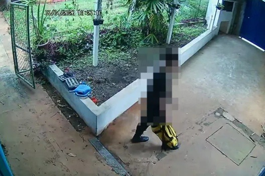 Professora fica ferida após ex-aluno invadir escola com facão