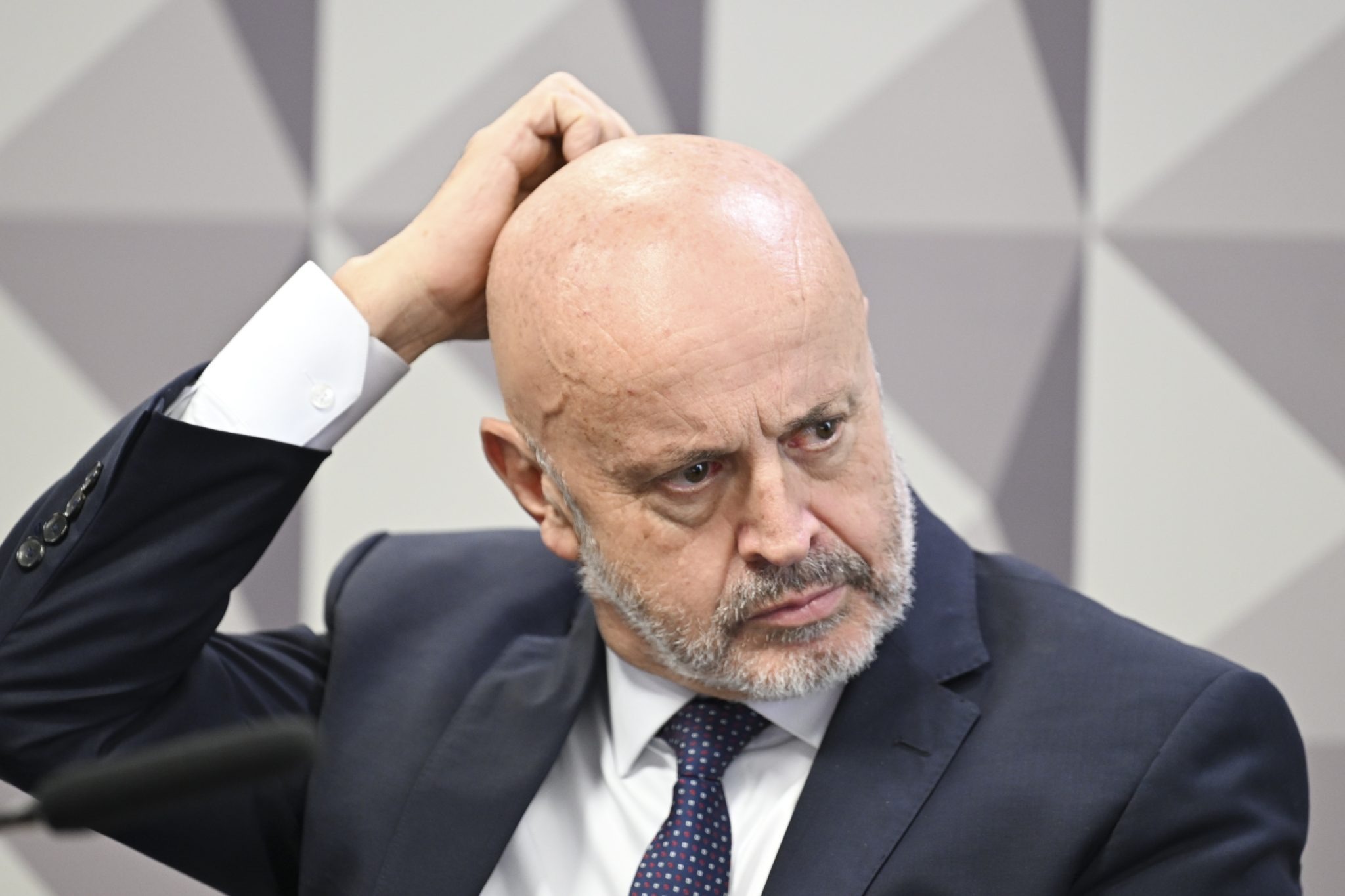 Careca do INSS sente-se ameaçado por Camisotti e quer entregar políticos do PL, PDT e Republicanos