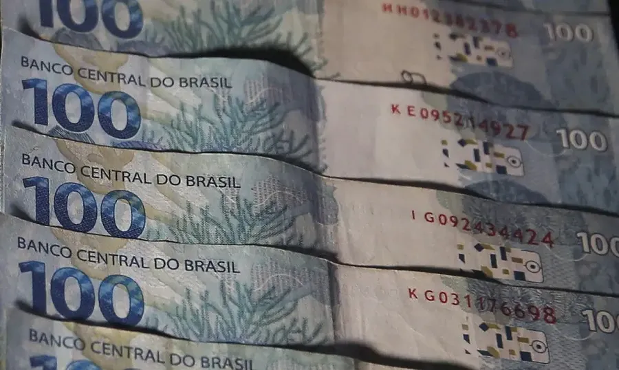 Mais de 47 milhões de pessoas ainda têm dinheiro esquecido nos bancos; veja como sacar