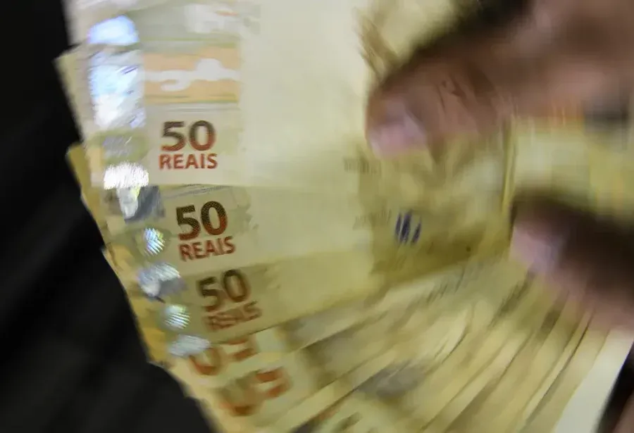 Dois em cada três brasileiros estão endividados, aponta Datafolha