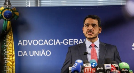 Sabatina de indicado de Lula ao STF é adiada às pressas e votação fica por 1 voto; entenda