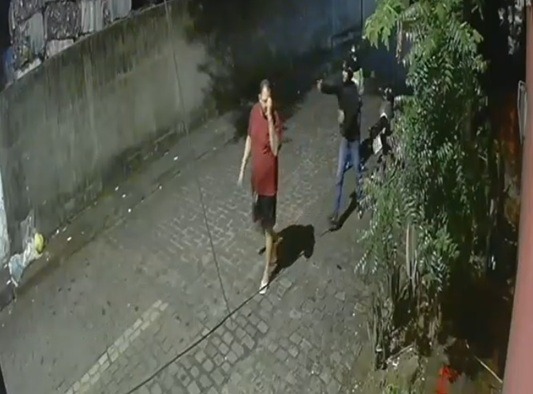 Vídeo mostra momento em que influencer é assassinado a tiros na zona Norte de Natal
