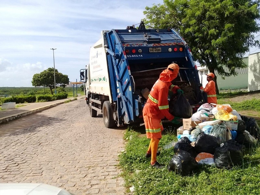 Urbana anuncia novos horários da coleta domiciliar em Natal a partir de 1º de maio; confira mudanças