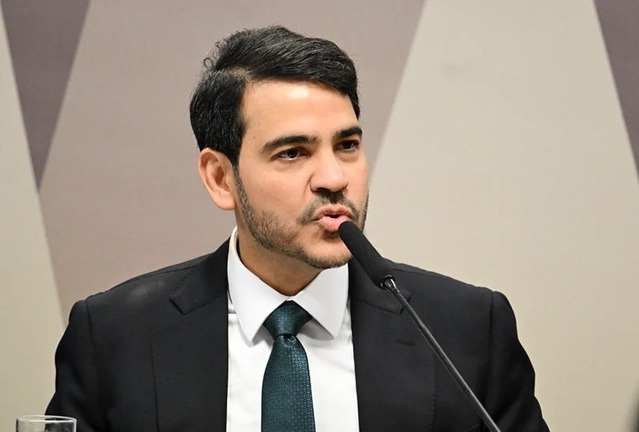 Precisamos falar de aperfeiçoamento do STF, diz Messias em sabatina