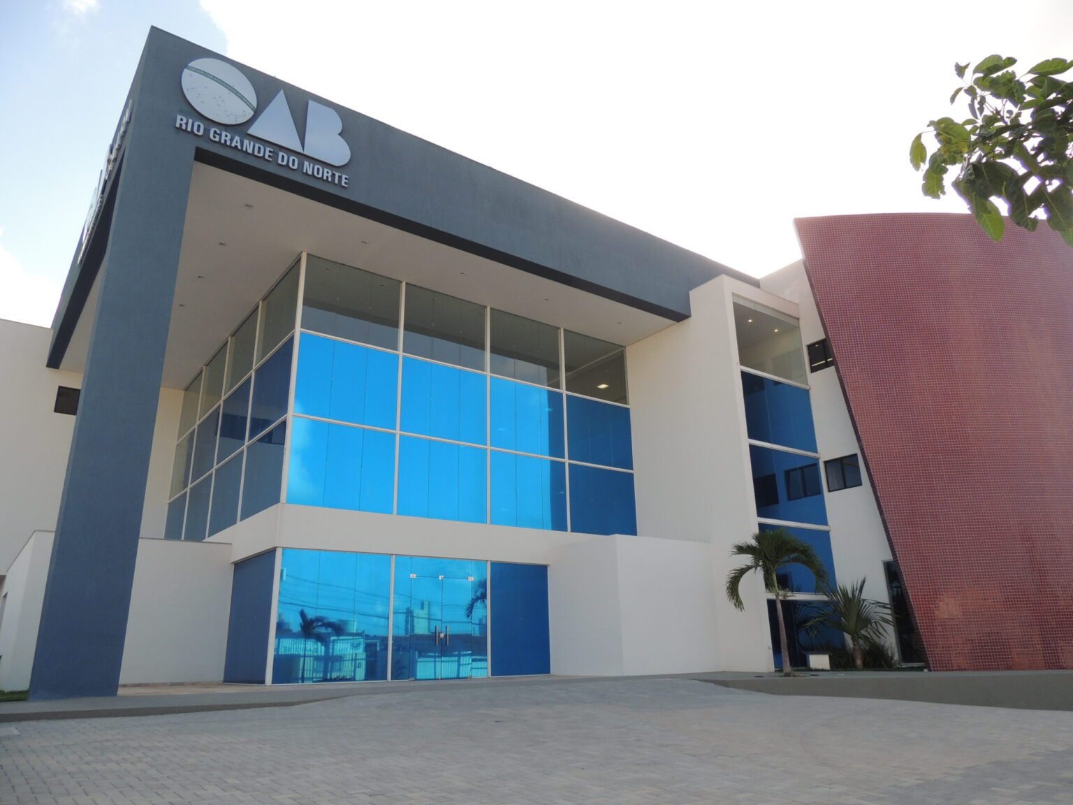 OAB/RN aciona Tribunal de Ética após investigação de advogada denunciada pelo MP