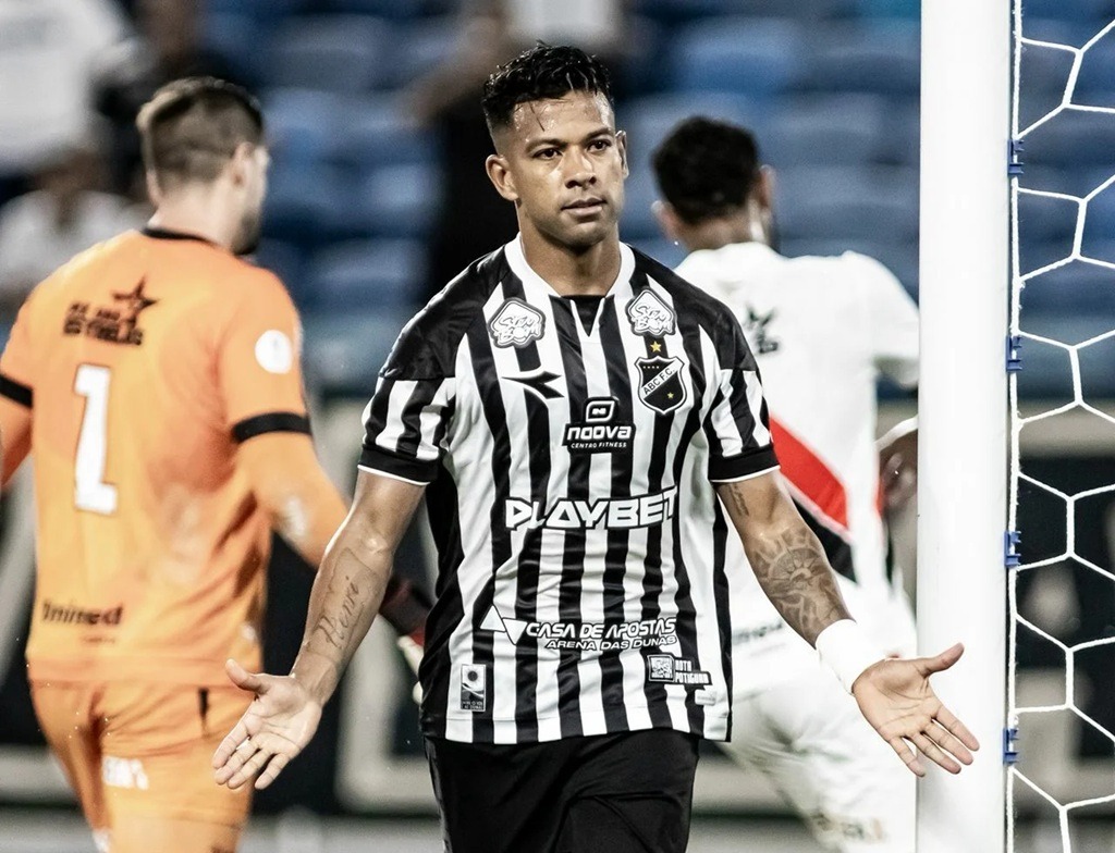 Wallyson faz três gols, ABC goleia e vai para às quartas de final da Copa do Nordeste; veja os gols