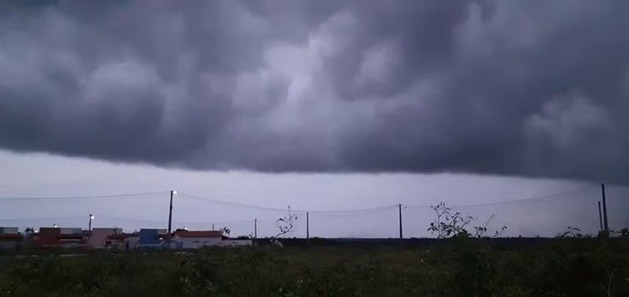 Inmet emite alertas laranja e amarelo de chuvas intensas no RN