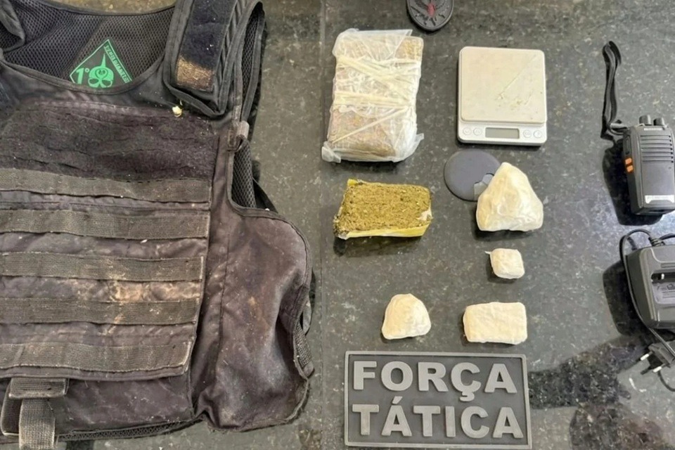 Força Tática apreende entorpecentes em comunidade na zona Oeste de Natal