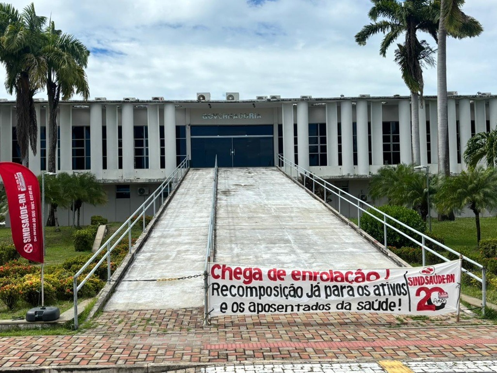 Servidores da saúde do RN fazem paralisação e cobram recomposição salarial do Governo