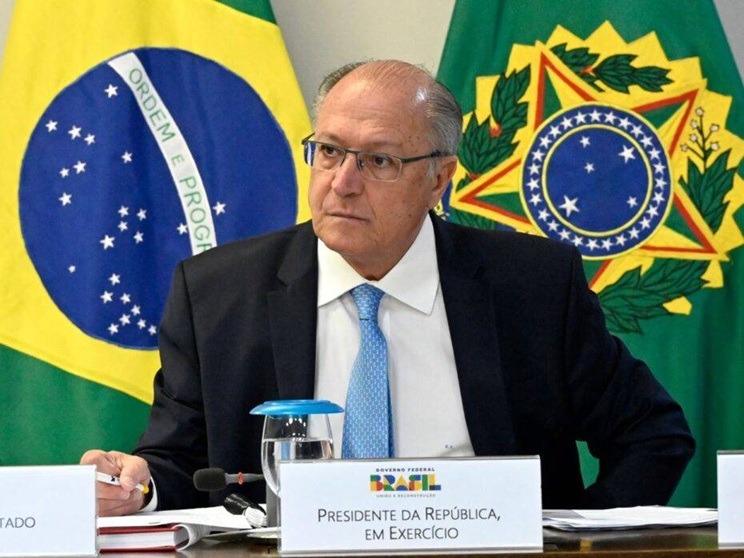 Alckmin defende mandato para ministros do STF e critica vitaliciedade dos cargos