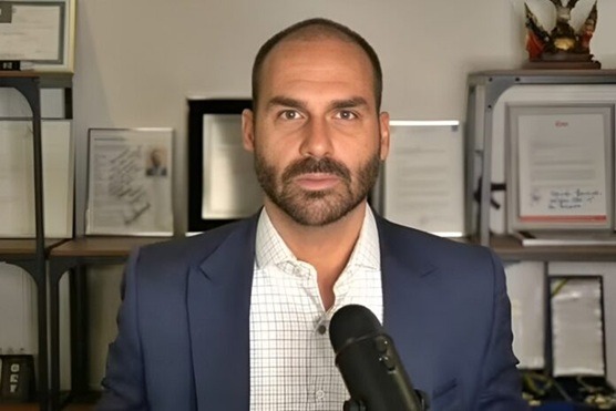 PGR pede condenação de Eduardo Bolsonaro por coação a ministros do STF