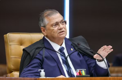 Flávio Dino rejeita liberdade e mantém prisão de Deolane Bezerra; STF não vê ilegalidade na detenção