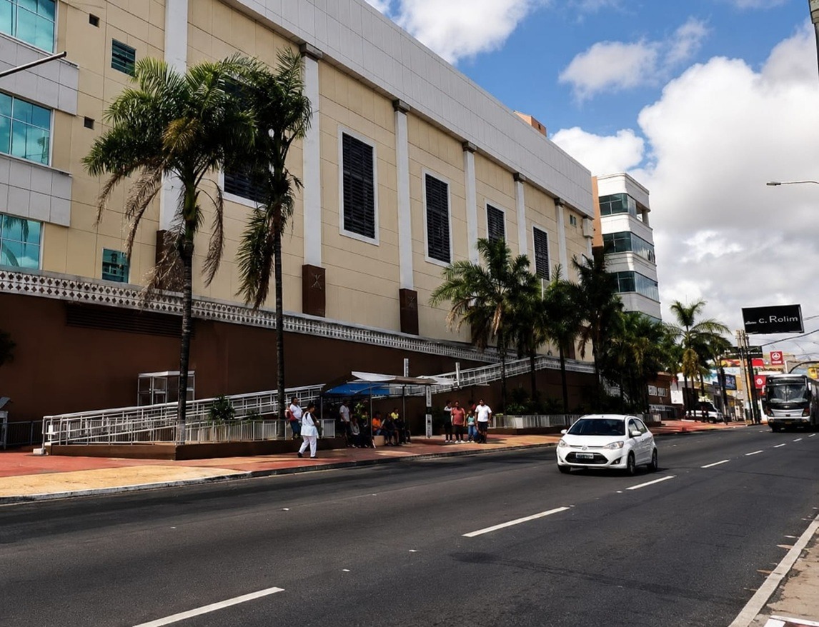 Parada de ônibus na avenida Salgado Filho sofre mudança de local; confira