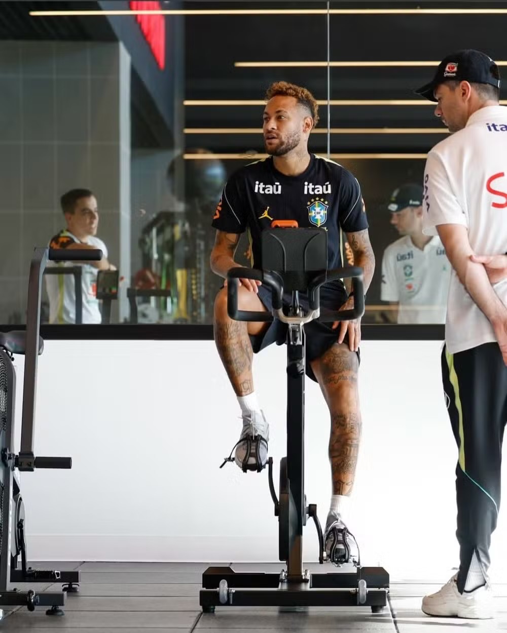 Neymar não viajará para o amistoso do Brasil contra o Egito