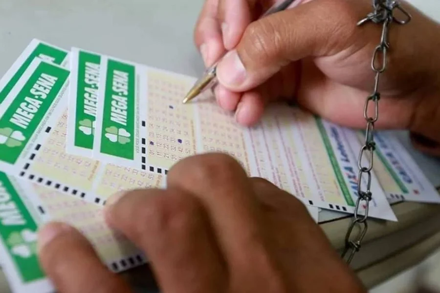 Apostador leva sozinho prêmio de R$ 30 milhões da Mega-Sena com aposta simples