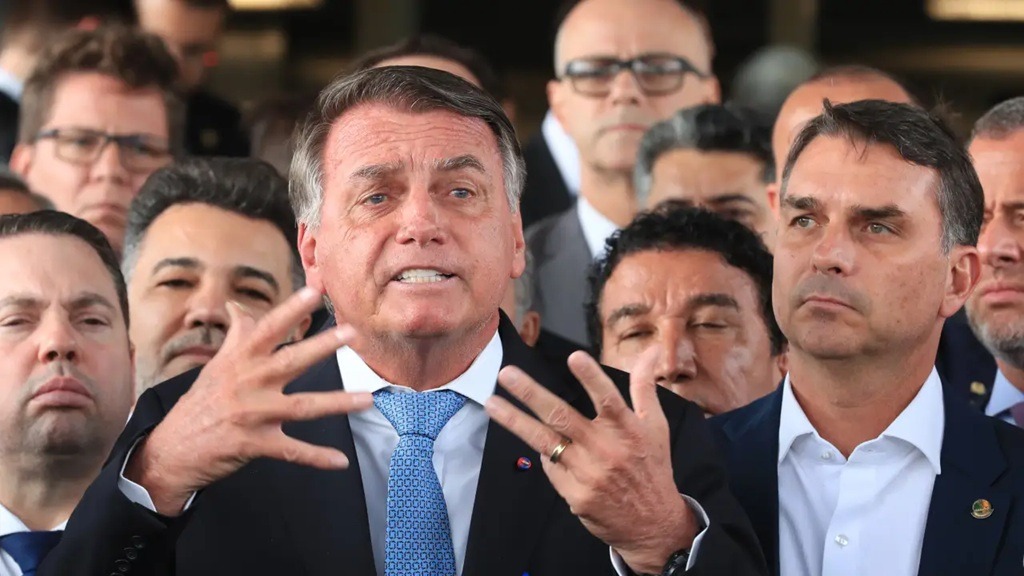 A nova aposta dos bolsonaristas para tentar livrar o ex-presidente da cadeia
