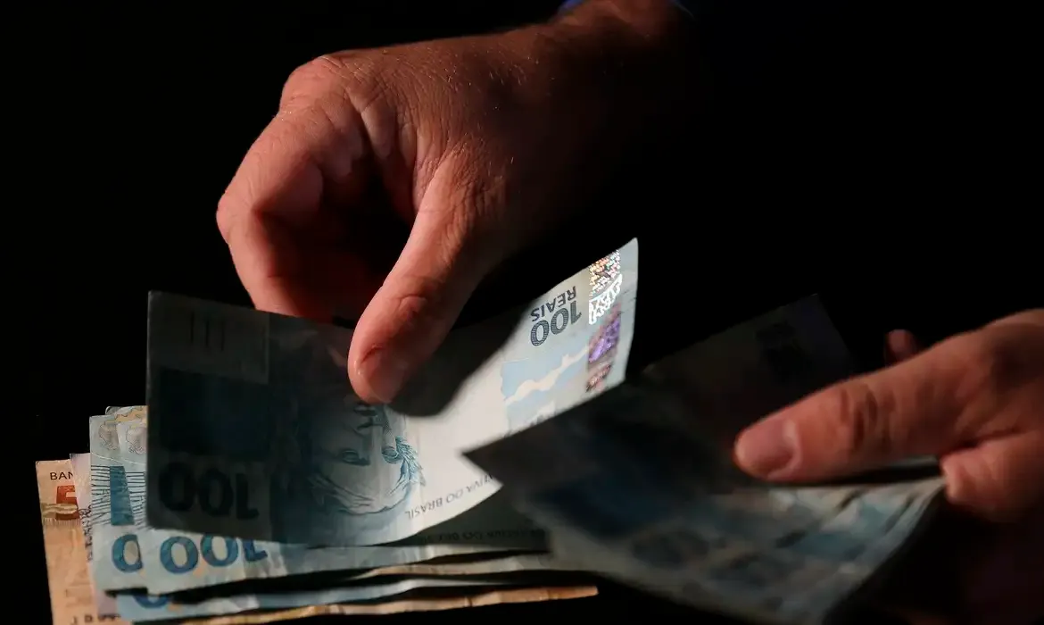 Brasileiros sacam R$ 482,8 milhões em dinheiro esquecido; mais de 50 milhões ainda têm valores a receber