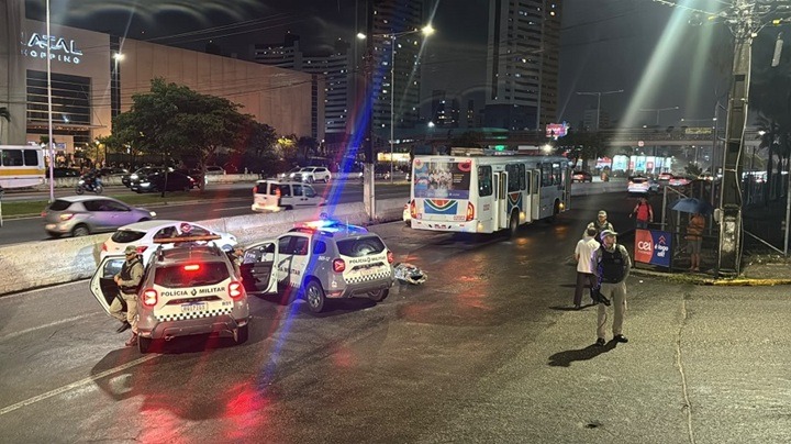Homem morre após passar mal e ser atropelado por ônibus em Natal