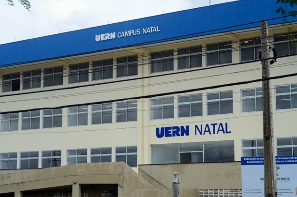 Uern abre seleção para três novas especializações EaD com 450 vagas; confira