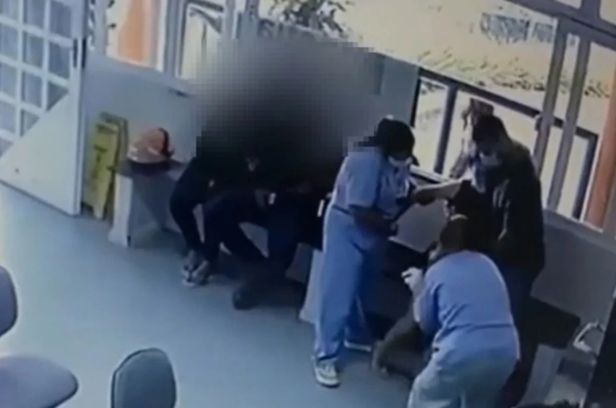 [VÍDEO] Hospital é condenado após bebê cair em parto e ter traumatismo